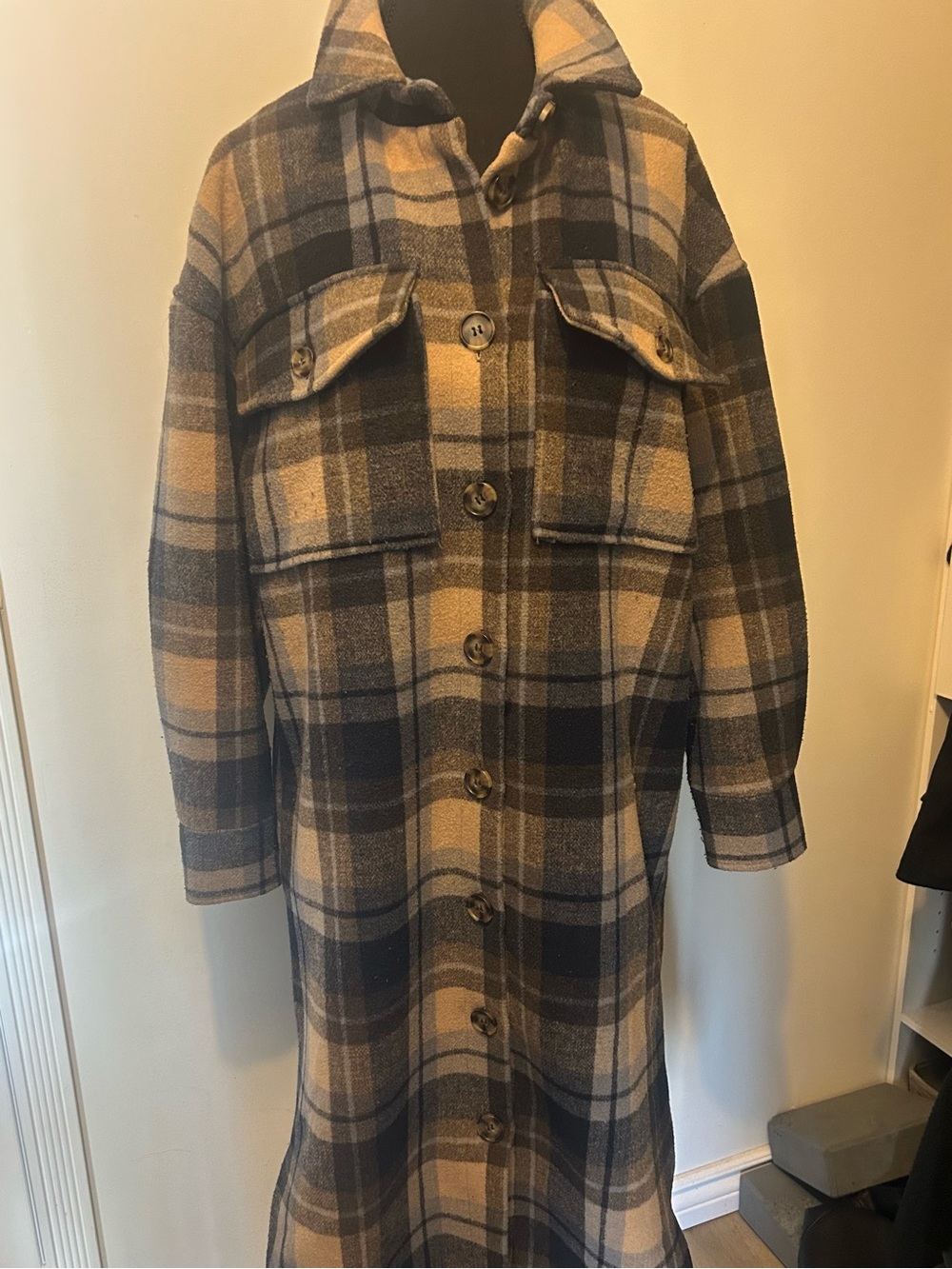 Saint Tropez West Plaid Utility Jacket Coat in Tan and Black